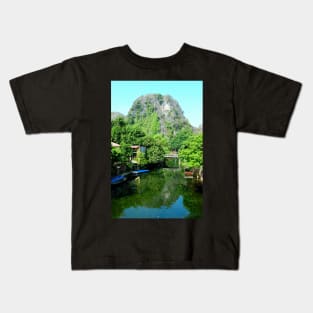 Vietnam - Ninh Binh Tam Coc Kids T-Shirt